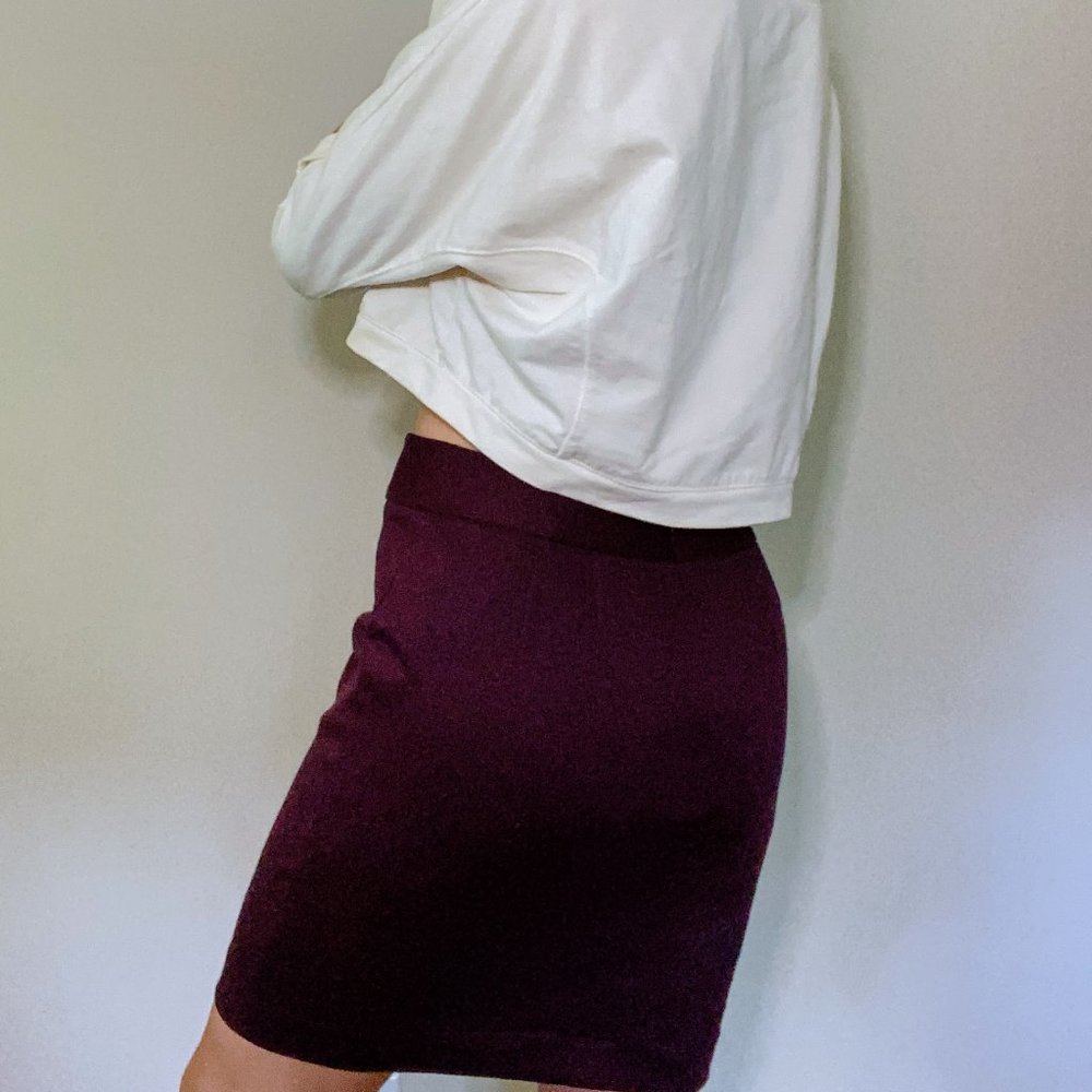 LOFT Pencil Skirt in Plum - size 0